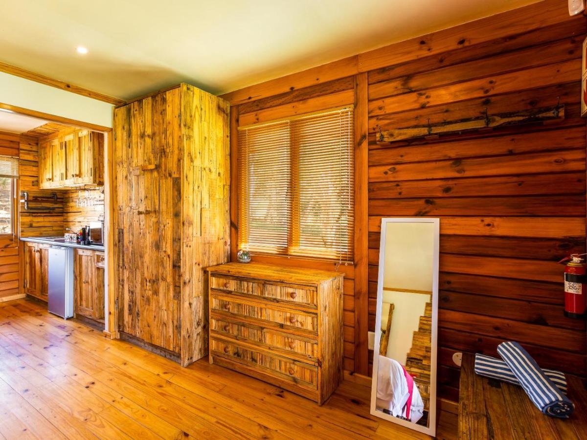 The Log Cabin Lodge Stellenbosch Extérieur photo