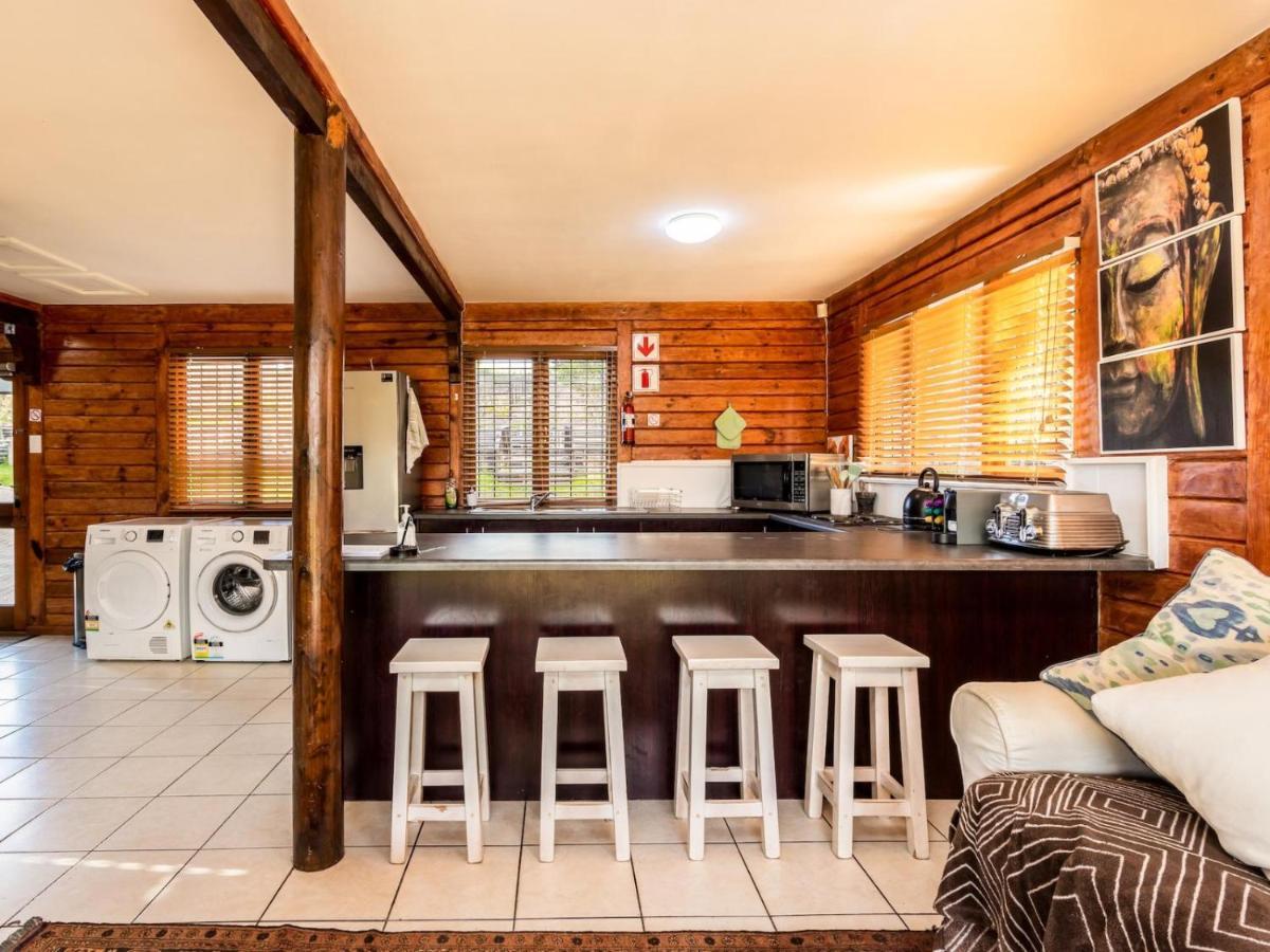 The Log Cabin Lodge Stellenbosch Extérieur photo